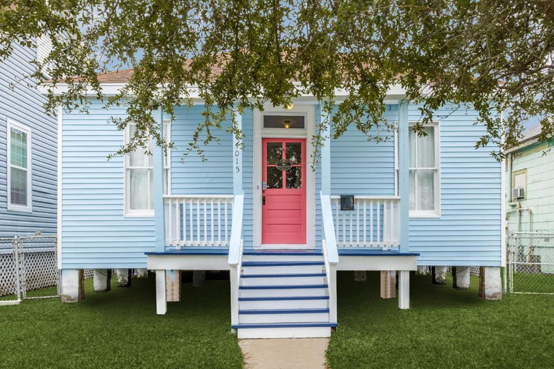 Cozy Sea Breeze Bungalow - 2 Mins To The Beach غالفيستون، تكساس المظهر الخارجي الصورة